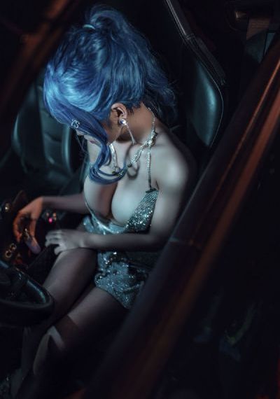 紧身牛仔裤少妇一区二区_HD在线观看