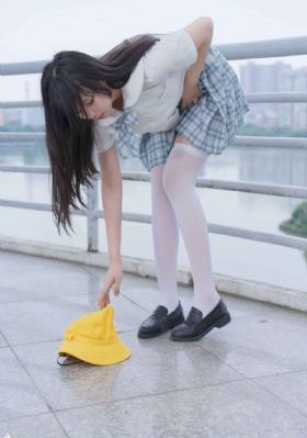 成人免费精品视频六月_超清日韩免费观看